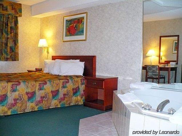 Lexington Inn & Suites-ווינדזור חדר תמונה